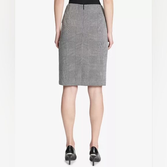 CALVIN KLEIN | Double-Button Pencil Skirt Size (6) - Picture 11 of 12